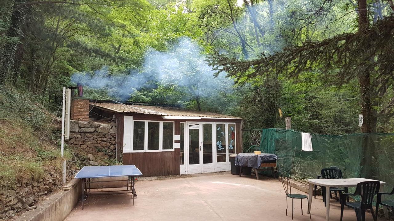 Camping Le P'Tit Bonheur Escaro Екстер'єр фото