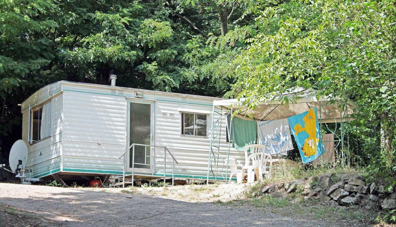 Camping Le P'Tit Bonheur Escaro Екстер'єр фото