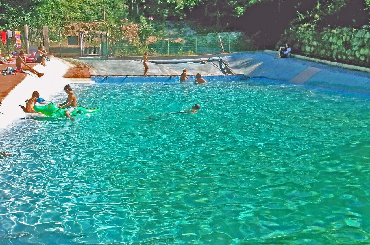 Camping Le P'Tit Bonheur Escaro Екстер'єр фото